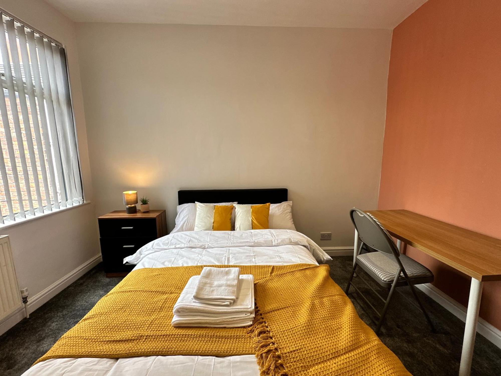 Daisybank Co-living - Private Self-cater Holiday home Manchester